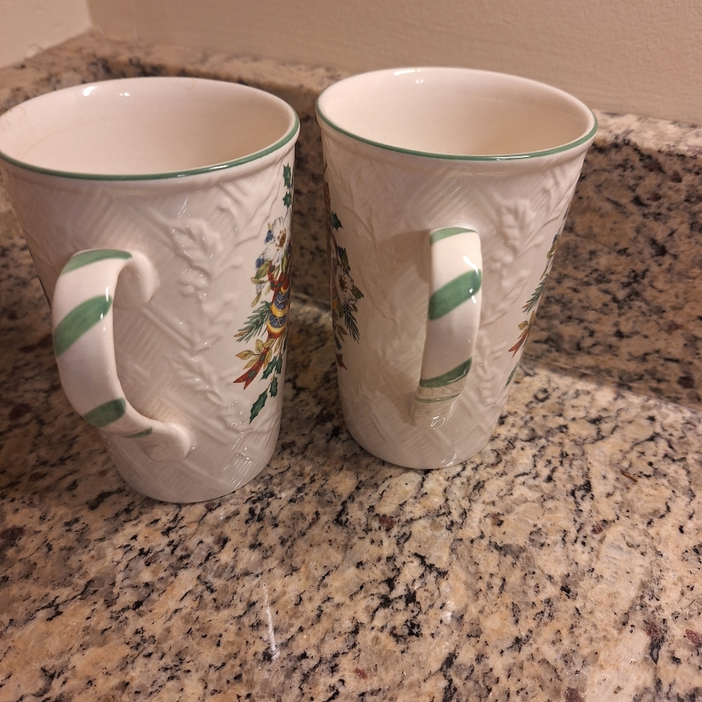 Vintage Mikasa Coffee Mugs~Festive Spirit~English Countryside~Tea Cups~Christmas - Picture 6 of 13
